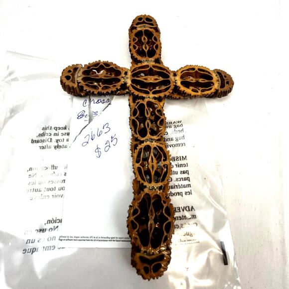 CROSS handmade with nut shells 8" x 5.5" New - Picture 6 of 6